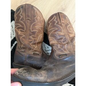 Men's Size 9 Waterproof Ariat Work Boots - Dark Brown